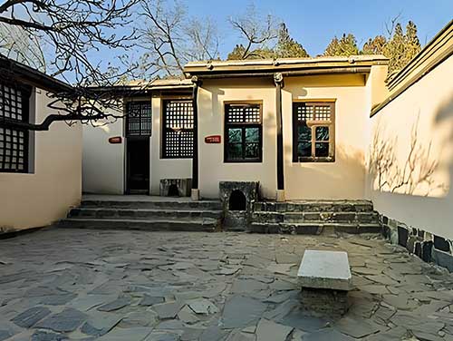 西柏坡党建培训：让理论扎根土壤 用实践浇灌初心