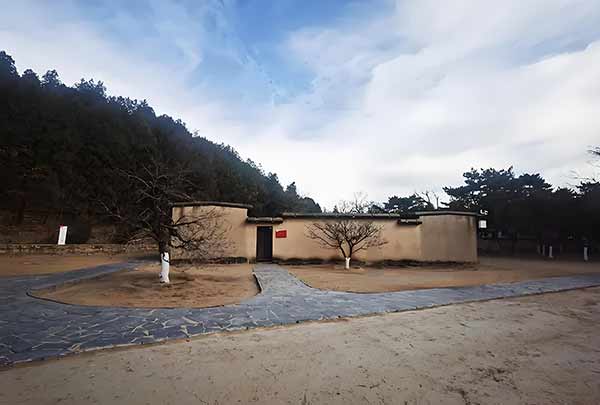 西柏坡 锤炼两个务必 党员干部信仰扎根