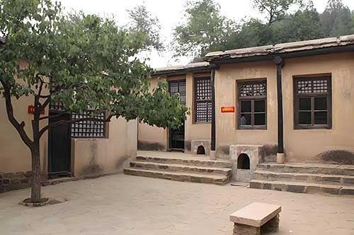 西柏坡培训中心的革命文物现场课 西柏坡培训中心的革命文物现场课