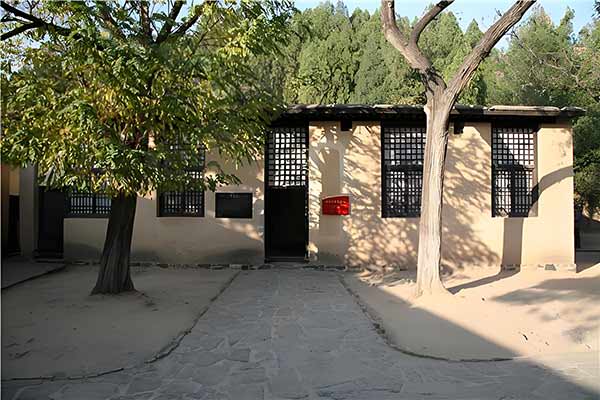 西柏坡现场教学：破解党史与青年职业困惑