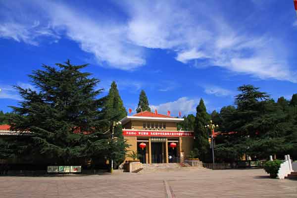 西柏坡红色教育告诉你破解难题的N个关键方法